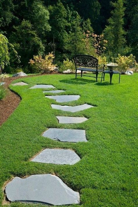 Newest Stepping Stone Pathway Ideas For Your Garden 46 Backyard Grass Landscaping Exterior