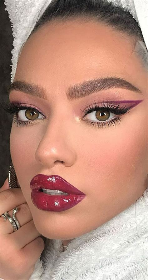 Stunning Makeup Looks 2021 Berry Tone Graphic Line And Lips
