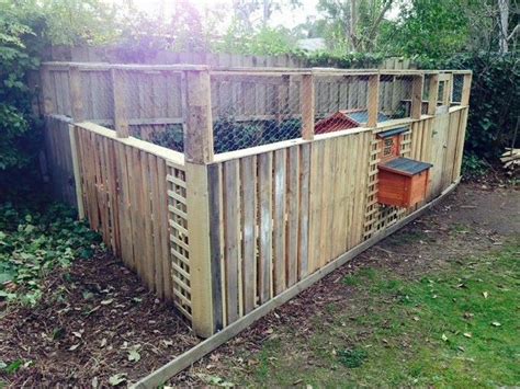 How To Make A Chicken Run With Pallets Chicken Coop