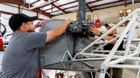 What To Know Before Aircraft Maintenance Technician Training Suu