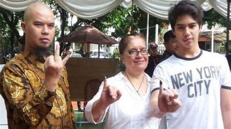 Ibu Ahmad Dhani Joyce Theresia Jatuh Sakit Usai Putranya Mendekam Di