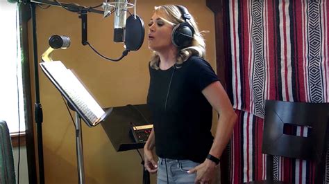 Carrie Underwood Shows Face In Music Video After Facial Stitches From