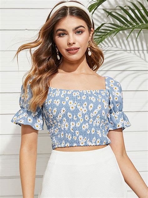 Floral Print Shirred Puff Sleeve Square Collar Crop Top Crop Tops Floral Crop Top Outfit