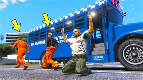 I Hijacked The Prison Bus And Released All Prisoners Gta 5 Mods