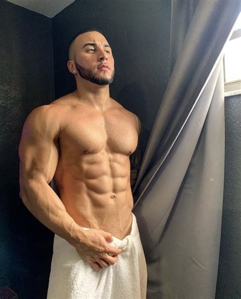 McKinley Richardson's OnlyFans: Beyond The Headlines