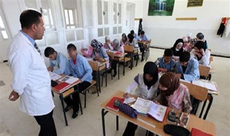 جائزة ولي العهد لأفضل تطبيق خدمات حكومية. تعاون فني : انتداب أساتذة للعمل بالامارات