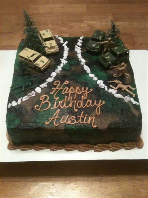 There were many great design ideas and then i decided to take it to the next level and make the cake itself camouflage! Army Cake | Army cake, Army birthday cakes, Boy birthday cake