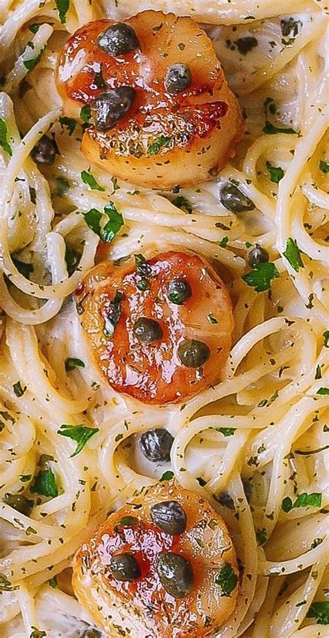Creamy Pasta With Scallops In White Wine Butter Garlic Sauce With
