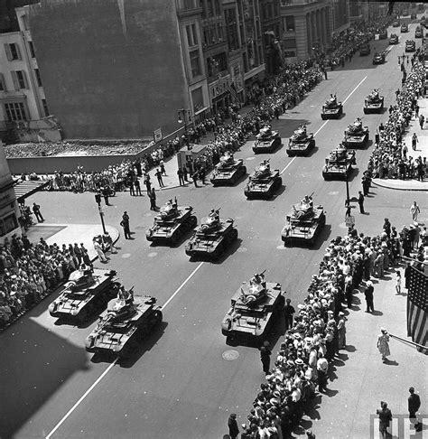 New York Parade 1942