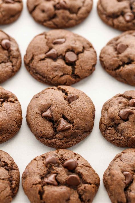 These chocolate cookies have soft centers, chewy edges and are irresistibly chocolatey. Double Chocolate Chip Cookies - Live Well Bake Often