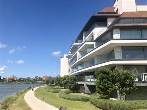 Dutch french spanish english german. Woonproject La Reserve in Knokke-Heist | Van Wellen Group