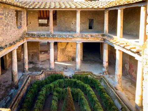 Pompeya Suma A Su Recorrido Público Tres Nuevas Domus Descubrir El