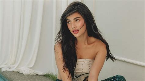 Foto Profil Jane De Leon Aktris Cantik Filipina Pemeran Darna