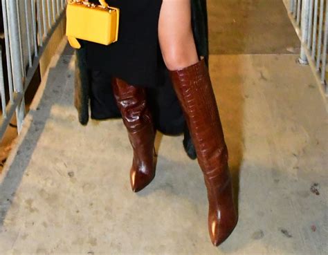 Emily o'hara ratajkowski (/ˌrætəˈkaʊski/, polish: Emily Ratajkowski Black Dress and Brown Boots at Super ...