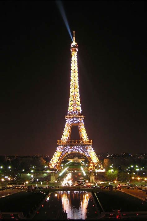Eiffel Tower At Night Iphone Wallpaper Paris Lights Eiffel Tower At