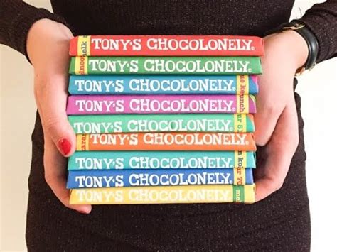 Taste a tony's chocolonely chocolate bar and help in the fight against the use of slavery in the cocoa industry. Vlog Chocola maken bij Tony's Chocolonely - YouTube