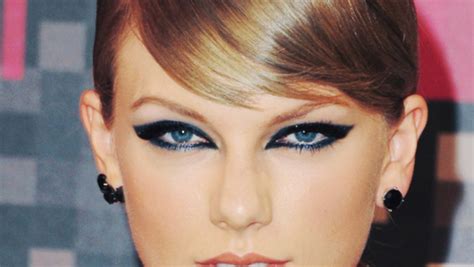 Paso A Paso El Maquillaje De Taylor Swift Con El Que Triunfaras El Fin