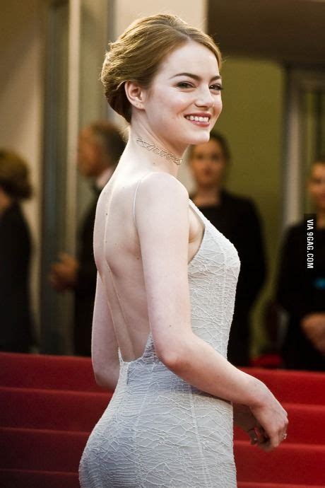 Emma Stone Backless Dress Girl In 2022 Actress Emma Stone Emma