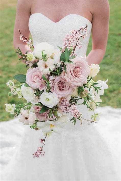 82 Adorably Fresh And Romantic Spring Wedding Bouquets Weddingomania