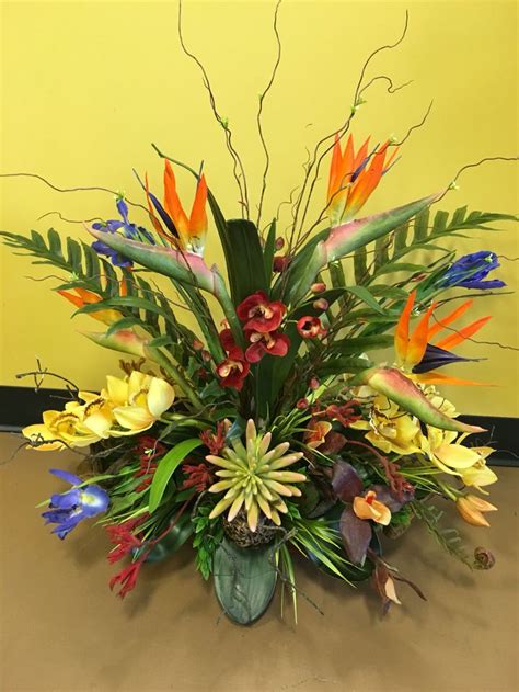 Arcadia floral and home decordesigned by arcadia floral. 1000+ images about Arcadia Floral & Home Decor Showroom on Pinterest | Kissing ball, Halloween ...