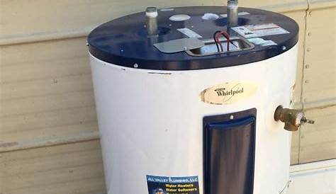 40 gal electric water heater for Sale in Phoenix, AZ - OfferUp