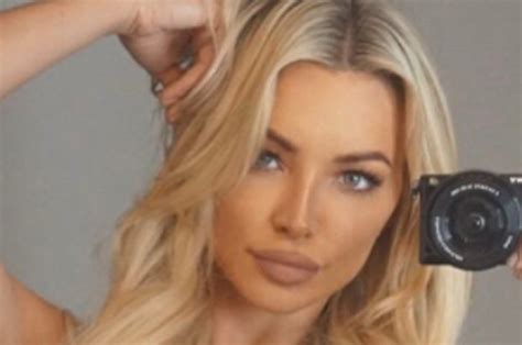 Glitter Boobs Have Nothing On Lindsey Pelas Cleavage Exposé Daily Star