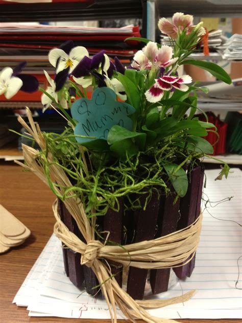 Have you left your mother's day shopping to the eleventh hour? Mother's Day gift made by co-workers 5th grade class ...