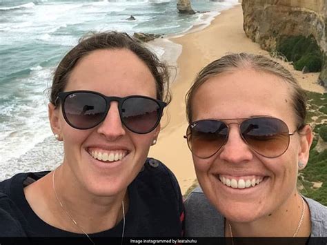 New Zealand Women Crickets Same Sex Couple Announces Pregnancy
