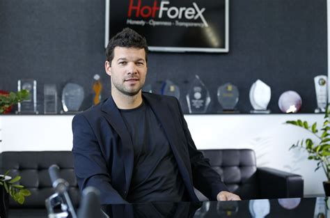 Chelsea vs barcelona, ballack is mad, look what he did to the referee xd hahahaha. HotForex sign-up Germany legend Michael Ballack for ...