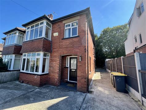 5 Bedroom House For Rent St Annes Road Leeds Ls6 3ny Unihomes