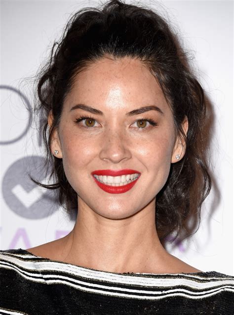 Olivia Munn 2015 Peoples Choice Awards Celebrity Hairstyle How To