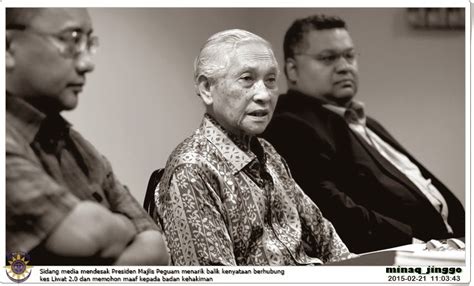 Pusat bantuan guaman majlis peguam (kuala lumpur) bar council legal aid centre (kuala lumpur) telephone: jinggo-fotopages: Presiden Majlis Peguam di cela ahli ...