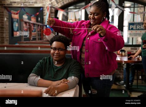 THE CHI, from left: Shamon Brown Jr., Genesis Denise Hale, A Couple