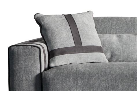 Offerta e vendita divano moderno ginevra su misura in pelle o tessuto. Cuscino quadrato per divano Ellington