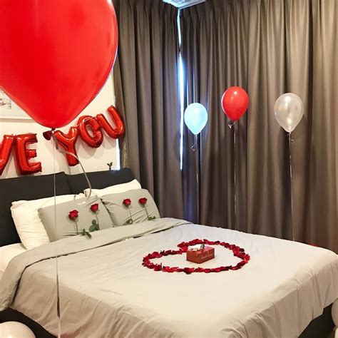 20 valentine s day hotel room decorations