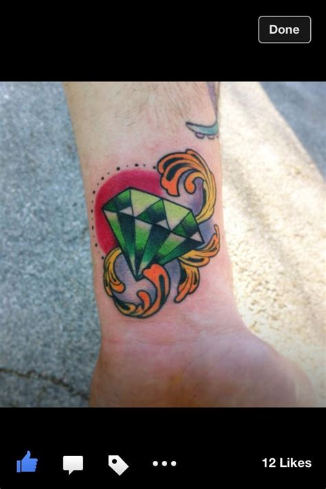 Emerald Tattoo Cool Tattoos Tatoos Jewelry Tattoo Triangle Tattoo