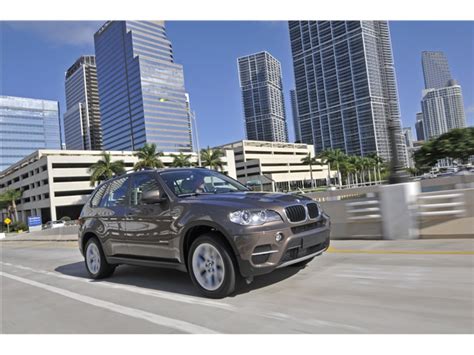 Find your perfect bmw in only a few clicks thanks to the bmw configurator, which lets you build and accessorise your bmw model to match your own personal style. 2011 BMW X5: 212 Exterior Photos | U.S. News & World Report