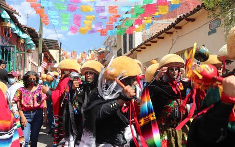Baile Tradicional De Parachicos En Chiapa De Corzo Conoce Su Historia
