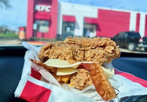 The KFC Double Down is Back and Now with Diablo IV Beta Access | Dallas