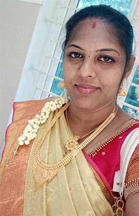 Tamil Chubby Mature Sexy Wife Nude Pics Fav Bees