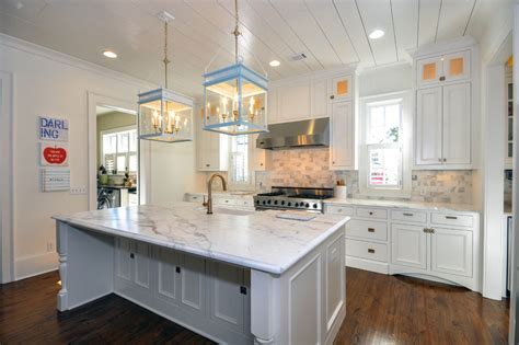 Kitchen soffits are often built above kitchen cabinets in order to hide pipes, wiring and other kitchen cabinets need to be on the right hight, easily approach by us. Vickery Kitchen gets facelift with new recessed off white ...