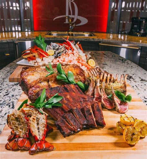 10 BEST PLACES TO EAT IN LAS VEGAS | Vegas food, Las vegas food, Places