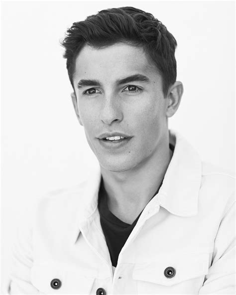 Piloto de motos que actualmente corre en motogp. Marc Márquez and Pull & Bear Collaborates for Second Collection