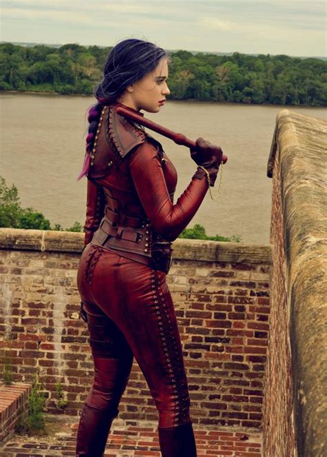One Mord Sith All Wrapped In Leather