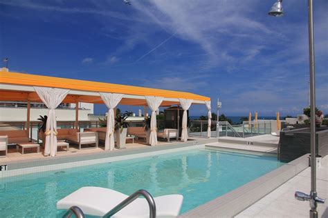Leslie Hotel Ocean Drive Pool Pictures And Reviews Tripadvisor