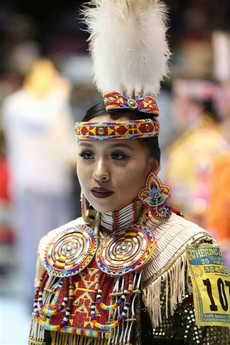 Gorgeous Native American Dress Native American Regalia Native American Women