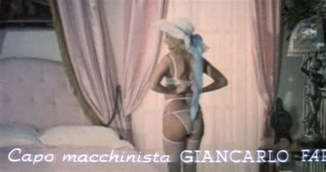 Naked Anna Maria Rizzoli In La Sai Lultima Sui Matti
