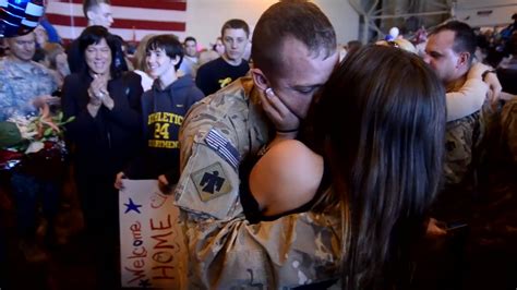 Soldier Returning From Deployment Surprises Girlfriend With Marriage Proposal 2012 03 22 Youtube