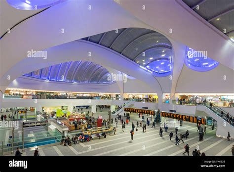 Grand Central Shopping Centre at night, Birmingham New Street Railway