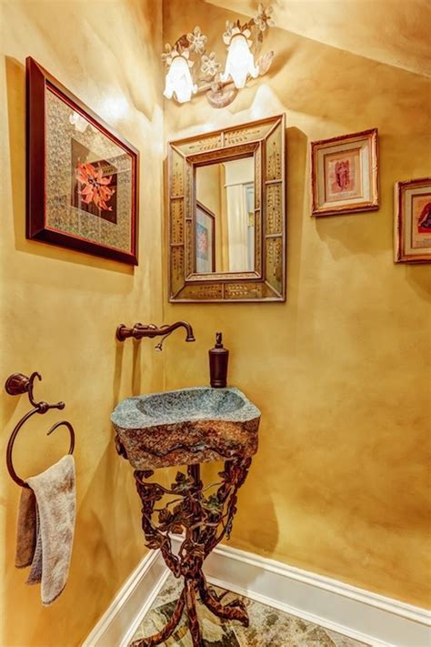 Top 10 Powder Rooms With Pedestal Sinks Get Inspired